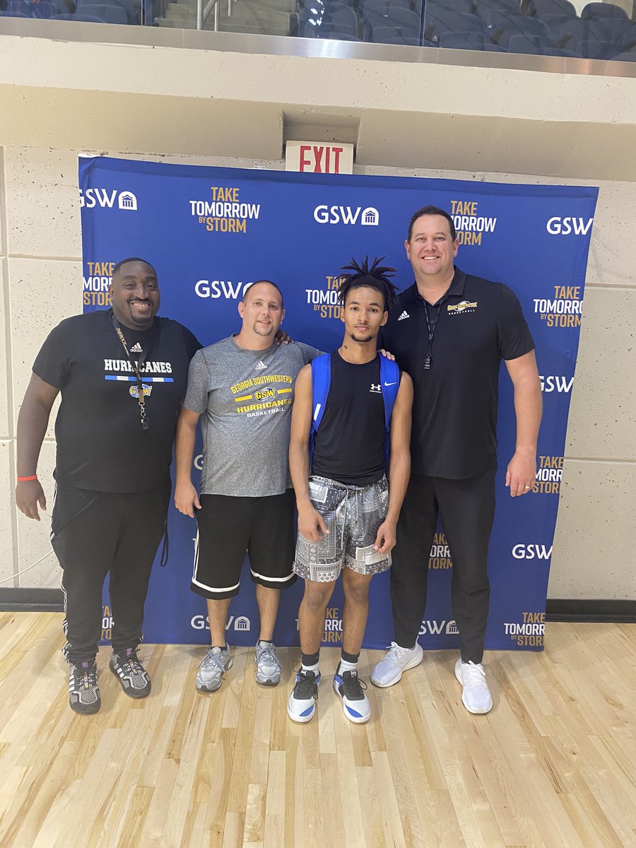 Got some great work in at the GSW camp yesterday, Thank you for the opportunity <a href="/GSW_MBASKETBALL/">GSW Men’s Basketball</a> ! 

<a href="/LGHS_Athletics/">LGHS Athletics</a> <a href="/RecruitGAHoops/">Recruit GA Hoops</a> <a href="/CoachClayton_/">Cameron Clayton</a> 
<a href="/LGHSMBB/">LGHS Boys Basketball</a>