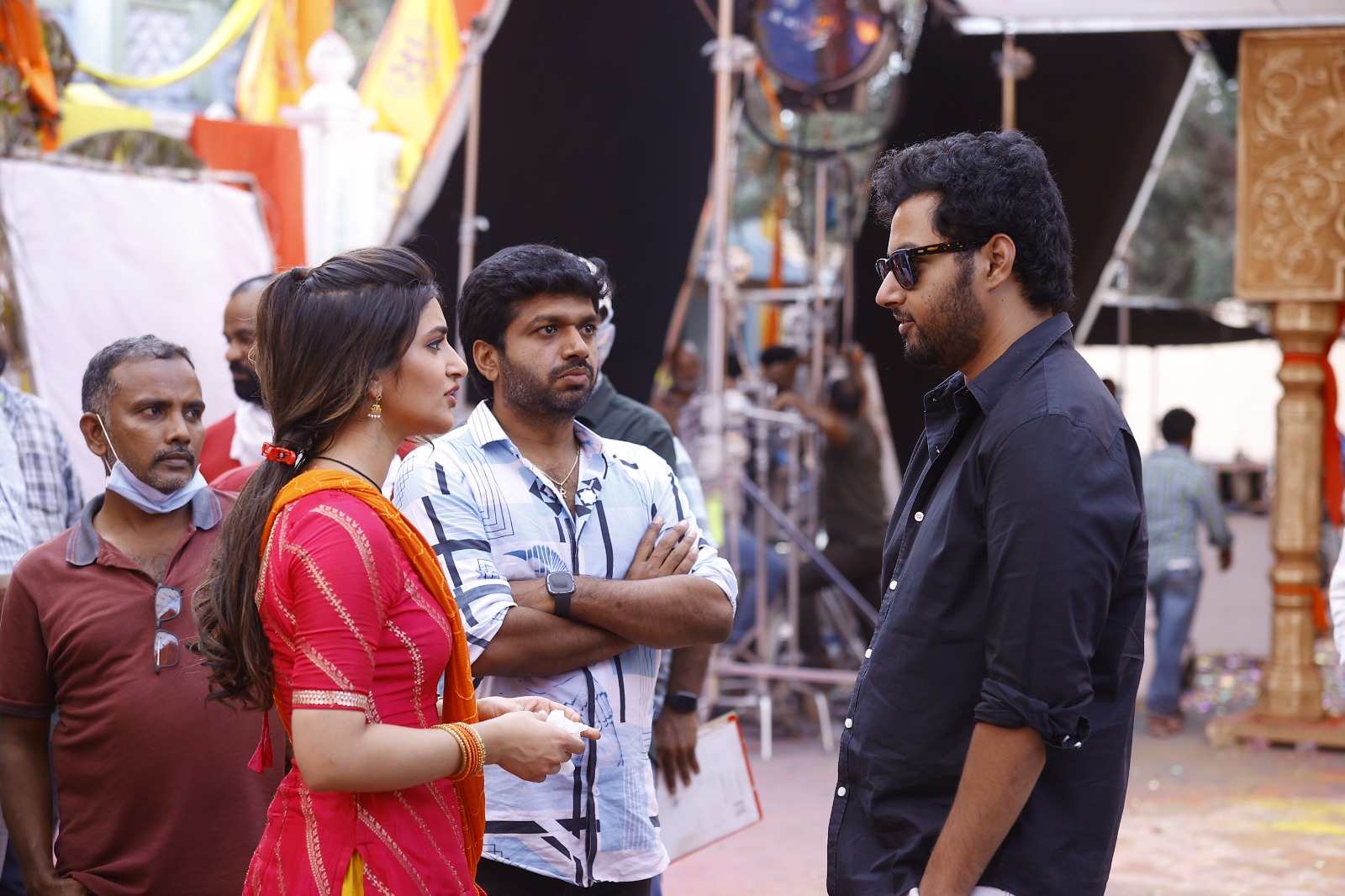 F4jPogMaEAAEtRh?format=jpg&name=large