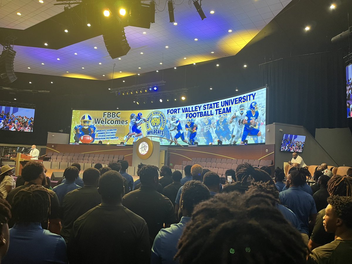 Kwray54's tweet photo. Thank You Pastor Talon Morgan and Fellowship Bible Baptist Church for hosting the Wildcats at service this morning. What a great word. โTell the devil Iโm Backโ Also enjoyed a great lunch afterwards. #TeamPraise #FVSUFootball #TrenchMob https://t.co/UuXD8whEnC