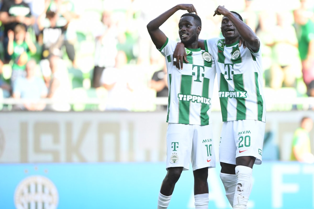 Fradi_HU's tweet photo. ⏱️ 45' HT | 6️⃣-1️⃣ | What an eventful first half! https://t.co/B9iluByepp