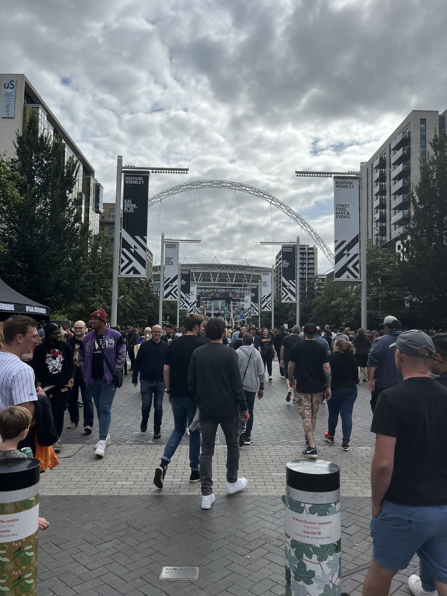 ABRKsE's tweet photo. All In London! #AEW #London #BayBay #AllIn #BetterThanYou https://t.co/dLptB5JJXh