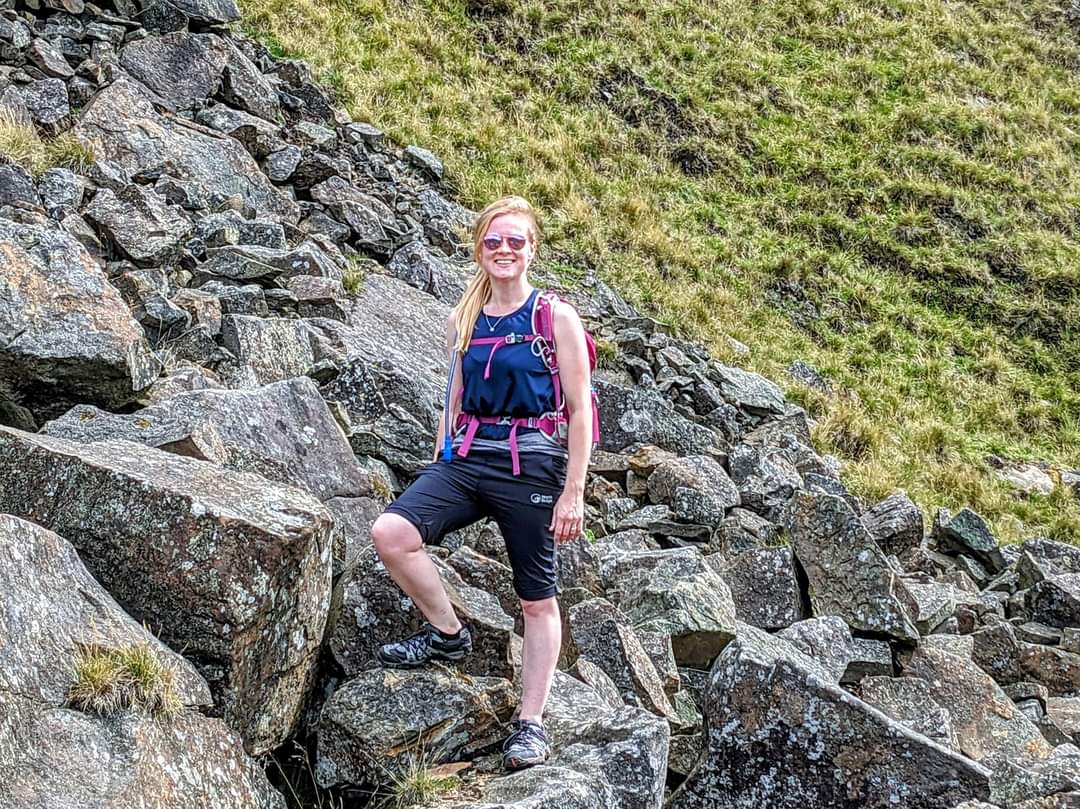 Scientists of Twitter! The world needs more reminders that we're living, breathing human beings. 

Quote tweet this with a picture of you doing not-science 🤓

#Hiking #AlportCastles