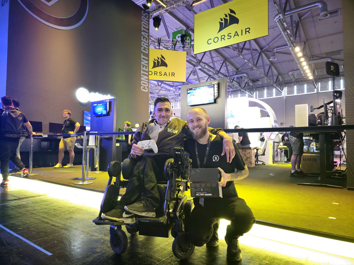 Es war mir eine Ehre <a href="/SCUFGermany/">SCUF Deutschland</a> 
Ich bedanke mich auch für die tollen Gespräche bis zur nächsten <a href="/gamescom/">gamescom</a>  🧡