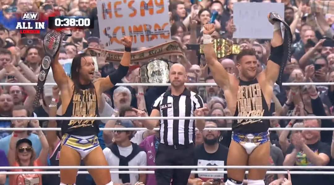 Kmedic4's tweet photo. Thanks, AEW! 🥹🤝🦘🧣
#KangorooKick
#betterthanyoubaybay
#AEWAllIn
#aew
#DoubleClothesline
#AdamCole
#MJF 
#HeIsMyScumbag https://t.co/WnQtt30Qvu