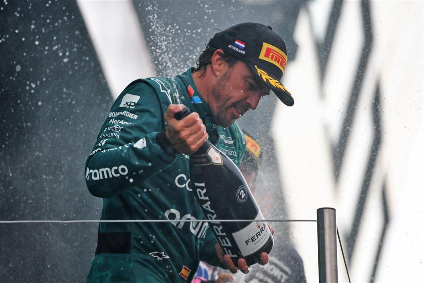 AstonF1Spain's tweet photo. 🏆Podio 105... 

No hagan rimas. 

#F1 #DutchGP https://t.co/vwhKa3qEdr
