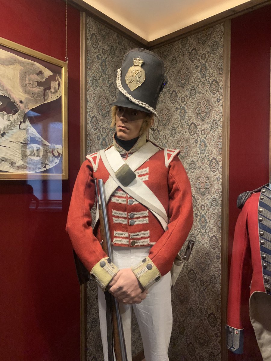 1815fletcher's tweet photo. Just visited the ‘Musée de L’Empéri’ in Salon de Provence which houses a large collection from @MuseeArmee.

I can’t remember a museum like it in terms of quantity of quality items on display from French Rev and Napoleonic Wars.

Fantastique! 

Here is a preview, more to follow! https://t.co/2c3XmL4VNS