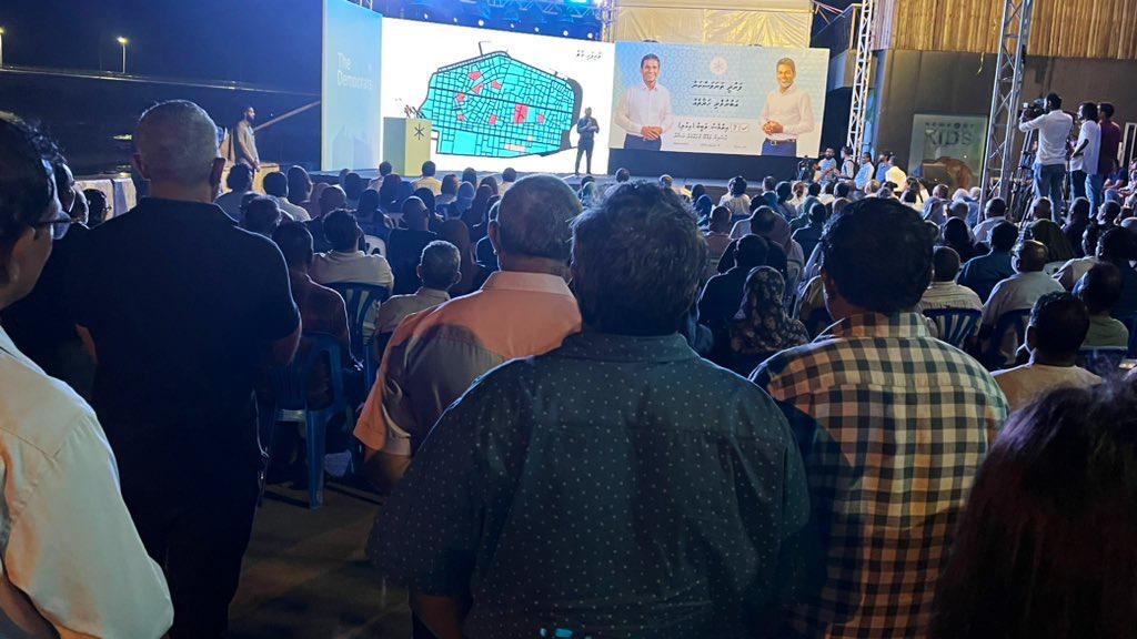 AliSajidMV's tweet photo. 💙 ވެށިފަހި މާލެ ވިޝަން ލޯންޗިން 💙

#Live Raalhugandu

#IlliAmr2023 7️⃣✔️
#WeTheDemocrats https://t.co/mvYab1QkJN