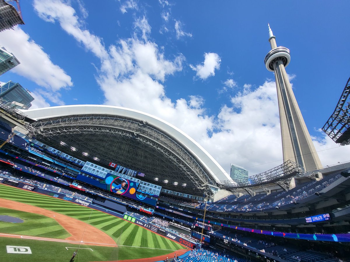 ElsaSC74's tweet photo. Ready to cheer the @BlueJays https://t.co/eW8jZD1mdk