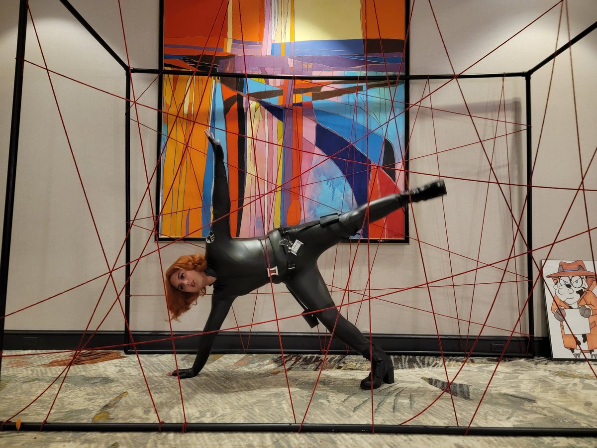 FionaMaray's tweet image. Black Widow doing what she does best, avoiding detection! #IFC2023
