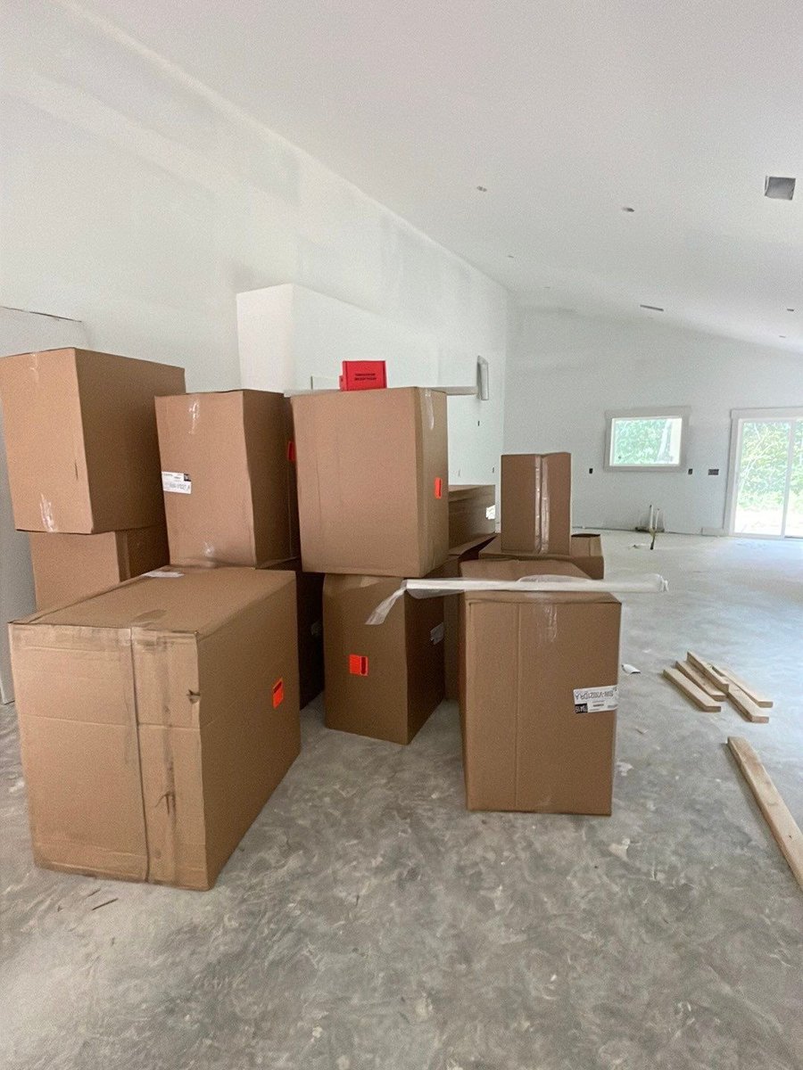 CCFFcompany's tweet image. Tomorrow starts install of 2 kitchens in brand new homes 🏠️ Wish our team luck in this August heat ☀️🥵

#kitchenremodel #kitcheninstall #homeremodel #newcabinets #kitchenreno #homedesign #atlanta #alpharetta #kennesaw