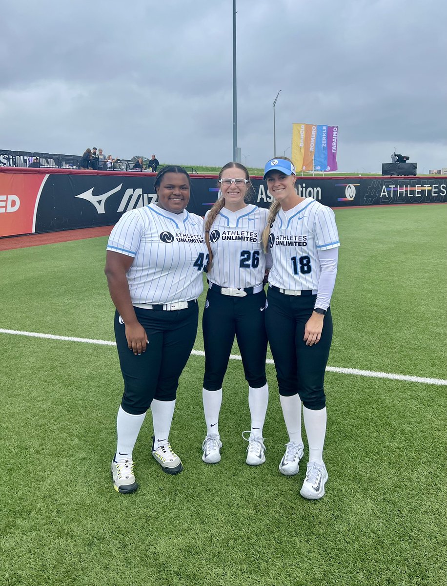 Good luck to Coach Harrell, Coach McKinney, and Coach Zerkle as they finish up their successful <a href="/AUProSports/">Athletes Unlimited</a> seasons today! Thank you all for representing The Herd so well this summer!

#WeAreMarshall