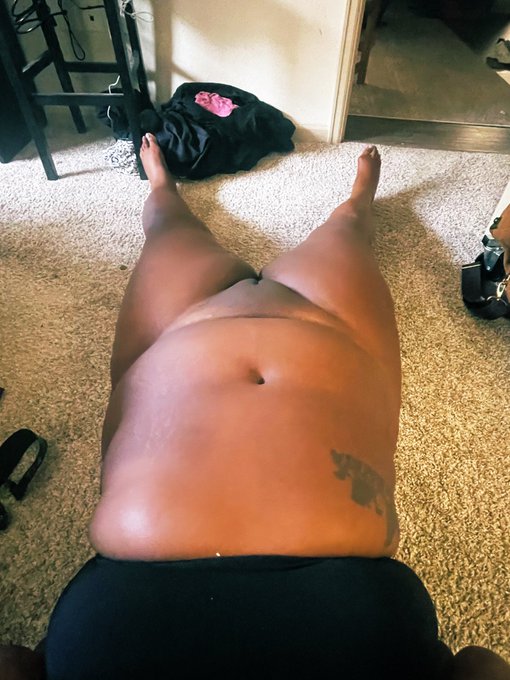 Home workouts https://t.co/nnSsjEMovy