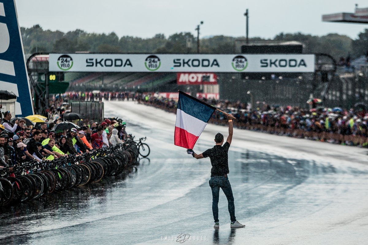 Emilie DROUET 🚴‍♂️🏎📸 tweet media