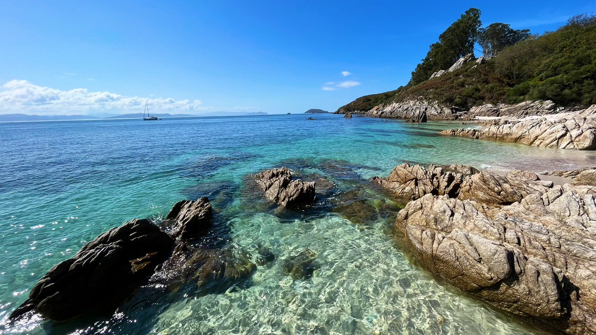 zaldumendi's tweet photo. Egun (bikain) bat Illa de Ons-en #IlladeOns #Galiza https://t.co/dqEvlBv972