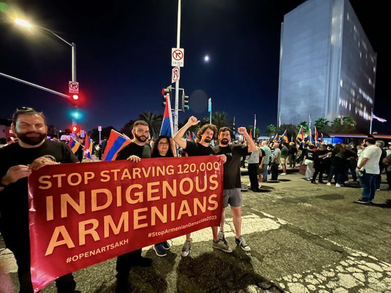 “Stop Starving Indigenous Armenians” Armenians say 🗣️ <a href="/POTUS/">President Donald J. Trump</a> Airlift Aid to Artsakh NOW

📍Los Angeles U.S. Federal Building 
<a href="/ayfwest/">AYF West</a> @armenianamact <a href="/galasla/">GALAS</a> 
#StopArtsakhBlockade