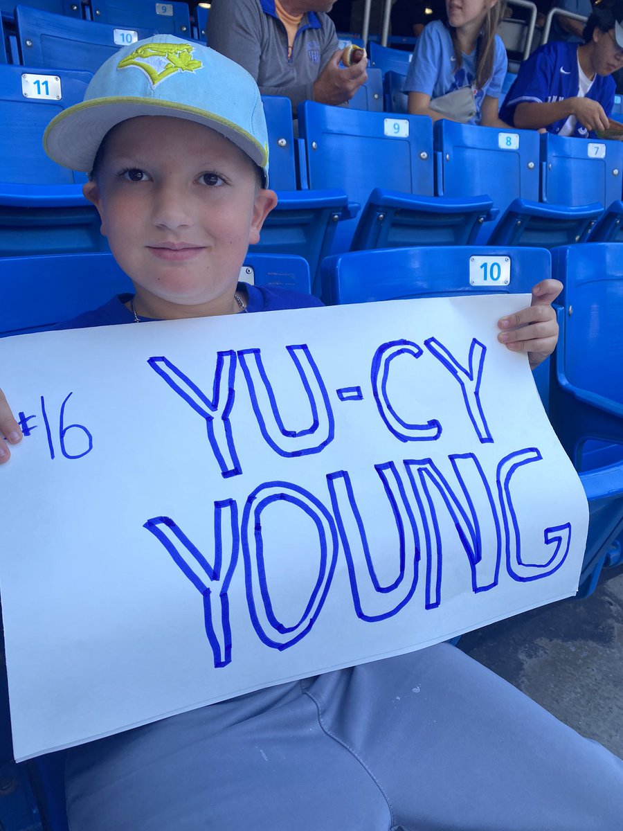 SCTIbaseball's tweet photo. Just the boys looking for a series win today @BlueJays #NextLevel #MoustachePower #YuCyYoung https://t.co/WynGRYkEHb