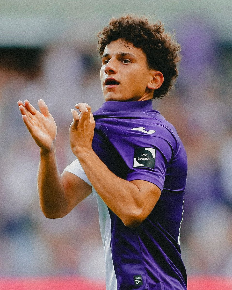 rscanderlecht's tweet photo. Premier but en Mauve. 💜 #ANDCHA https://t.co/oDgfdJUHKm
