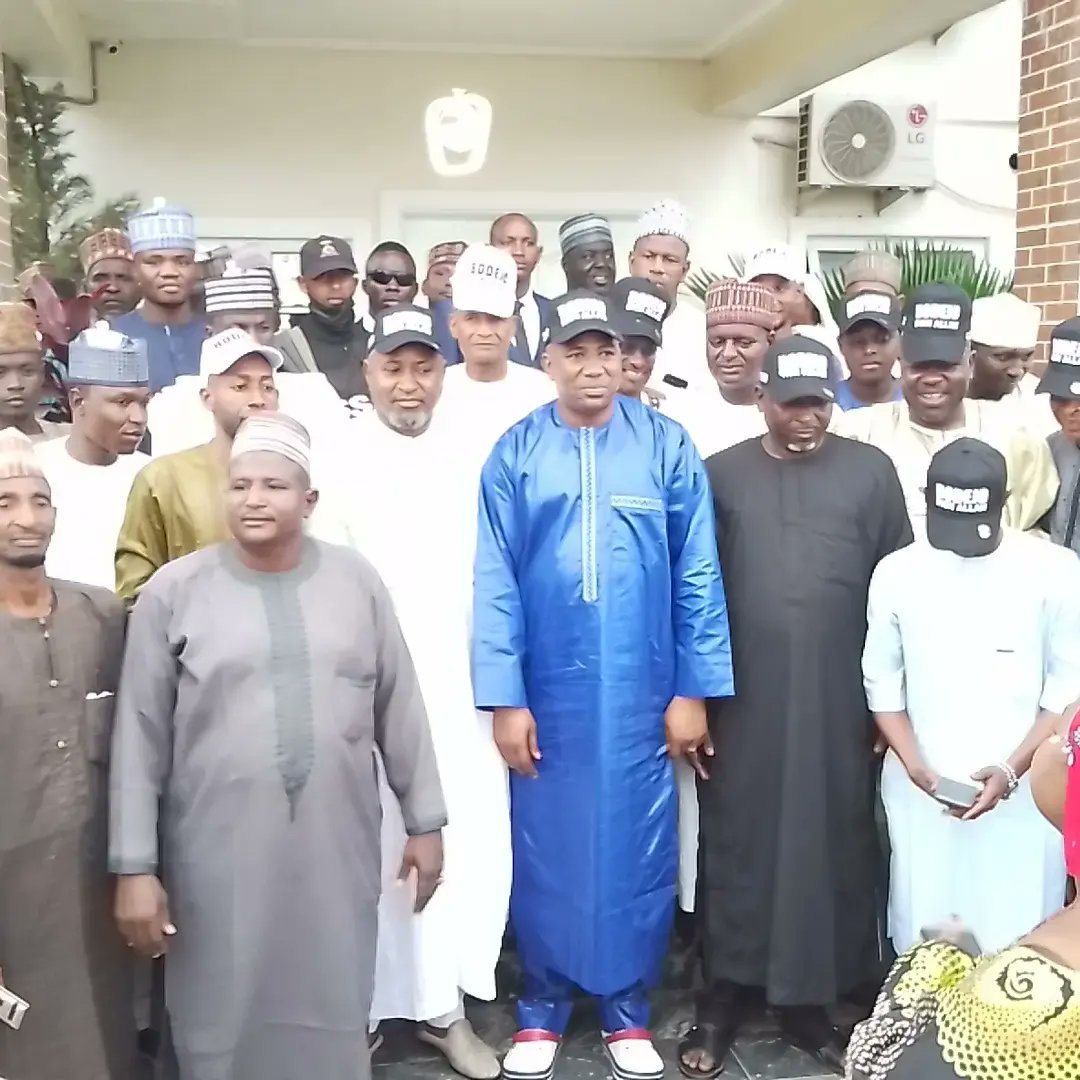 Lamidofulbe's tweet photo. Tunatarwa
  
Miyetti Allah kautal hore sociocultural association of Nigeria tana kara tuni Ga daukacin state , National Excos Kan Taron da kungiyar zata gudanar a headquarters dinta Dake maliya . Za a Fara  programme karfe 9 pm Na daren yau  27/8/2023 https://t.co/6IYw0pUMm4