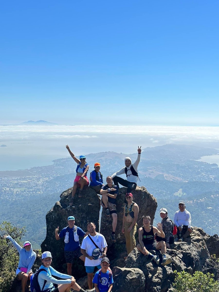 Budjargal_B's tweet photo. Номадик клубынхэнтэй Mt Tamalpais hiking хөгжилтэй, ❤️🏔️🏃♀️🏃♂️ сайхан алхалт хийлээ. #NomadicAdventures https://t.co/PmRYOmzF7U