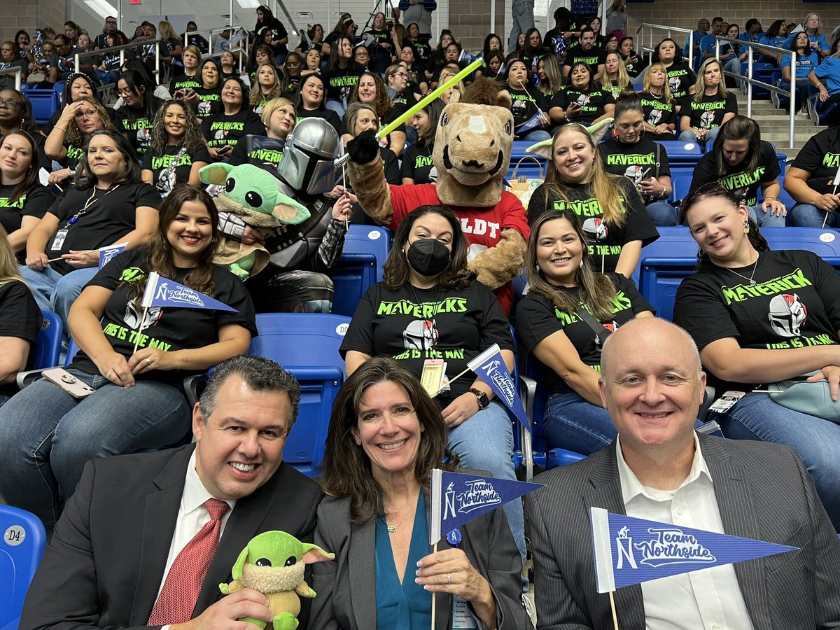 Thank you to or phenomenal <a href="/NISDBoldt/">Boldt Elementary</a> PTA for presenting our teachers with our “Mav”alorian “This is the Way” theme shirts.  We looked fabulous at our yearly NISD Convocation. <a href="/NISD/">Northside ISD</a> <a href="/JanisMJordan/">Janis Jordan</a> <a href="/bmuir0925/">Benjamin Muir</a>