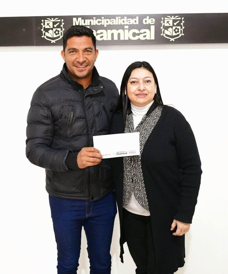 💃 CASCANUECES PARTICIPÓ DEL CERTAMEN CENTRO DE DANZA INTERAMERICANO

Gran performance de la academia de baile cascanueces llevado a cabo en Carlos Paz y en el que las bailarinas de Chamical obtuvieron medallas de Plata y Bronce en diferentes categorías. 

¡Felicidades! 👏👏