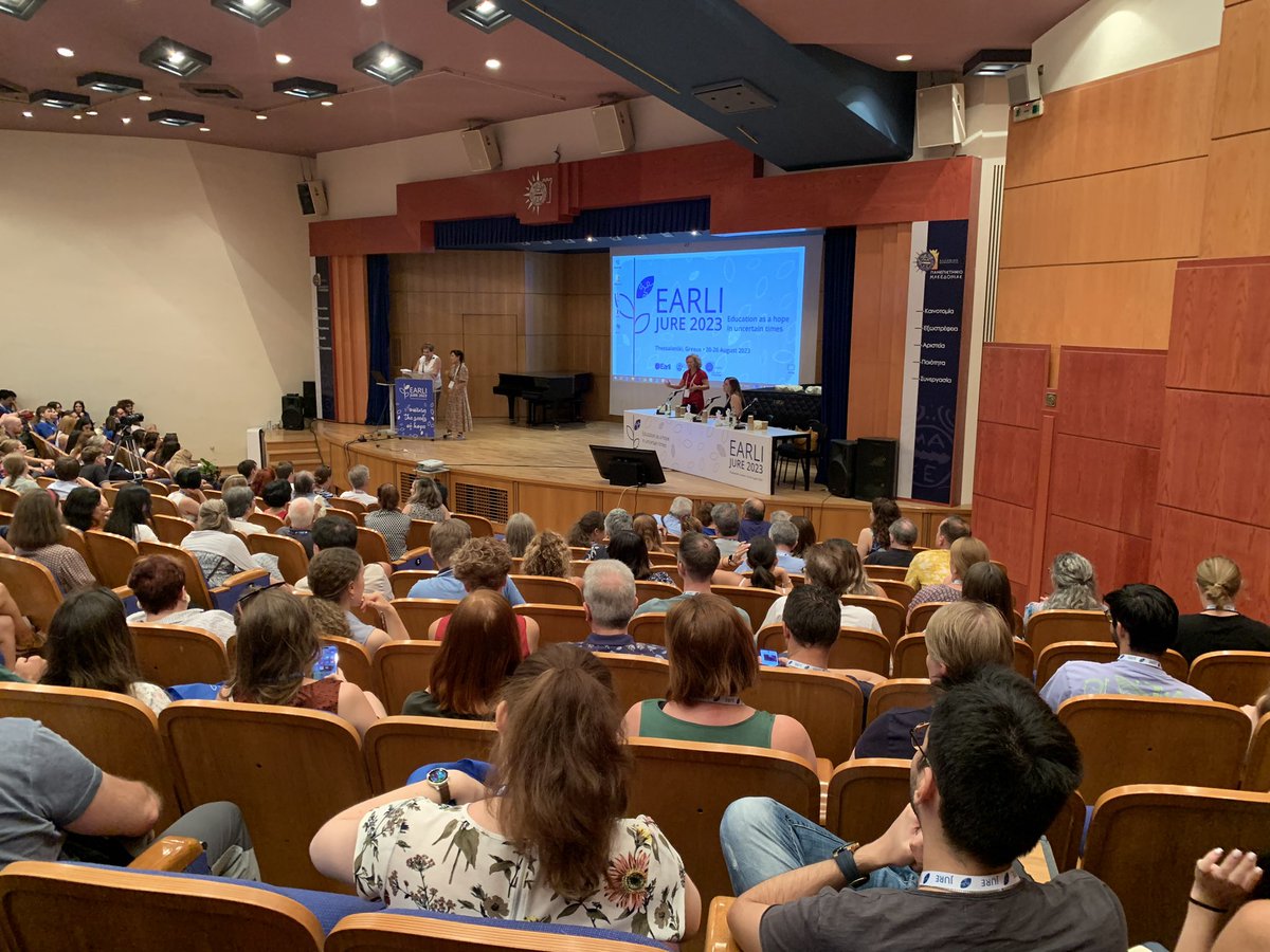 pswmona's tweet photo. Thank you everyone for such a lovely memory in #EARLI2023. It’s great to catch up with old friends, and meeting new great people.
Ok, now need to get more work done so I can have something to submit to the next conference.🥲 #realityhits https://t.co/dt9RQHY46C