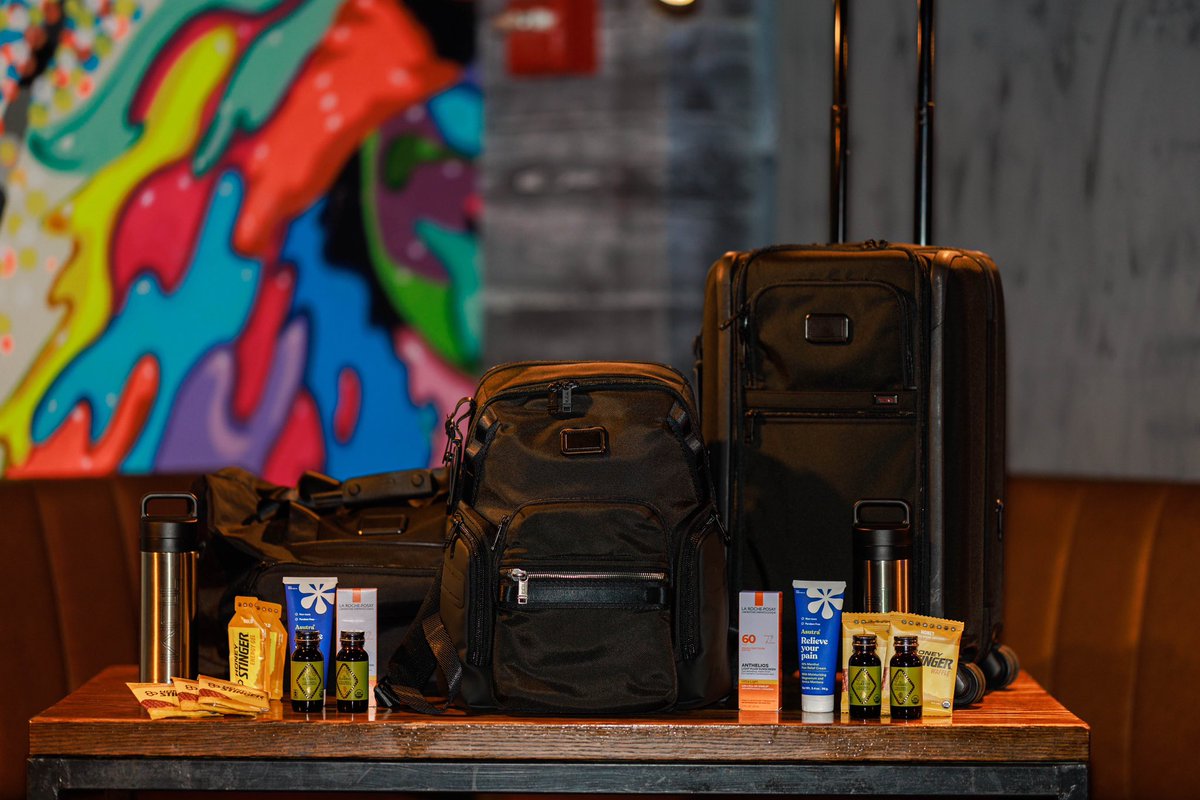 ptpaplayers's tweet image. Party was leveled up thanks to some great partners. 

Huge shoutout to @Topps, @tumitravel, @Heineken_US, @LaRochePosayUSA, @sigruntennis, @HoneyStinger, @tryexplorer and Asutra for the support!