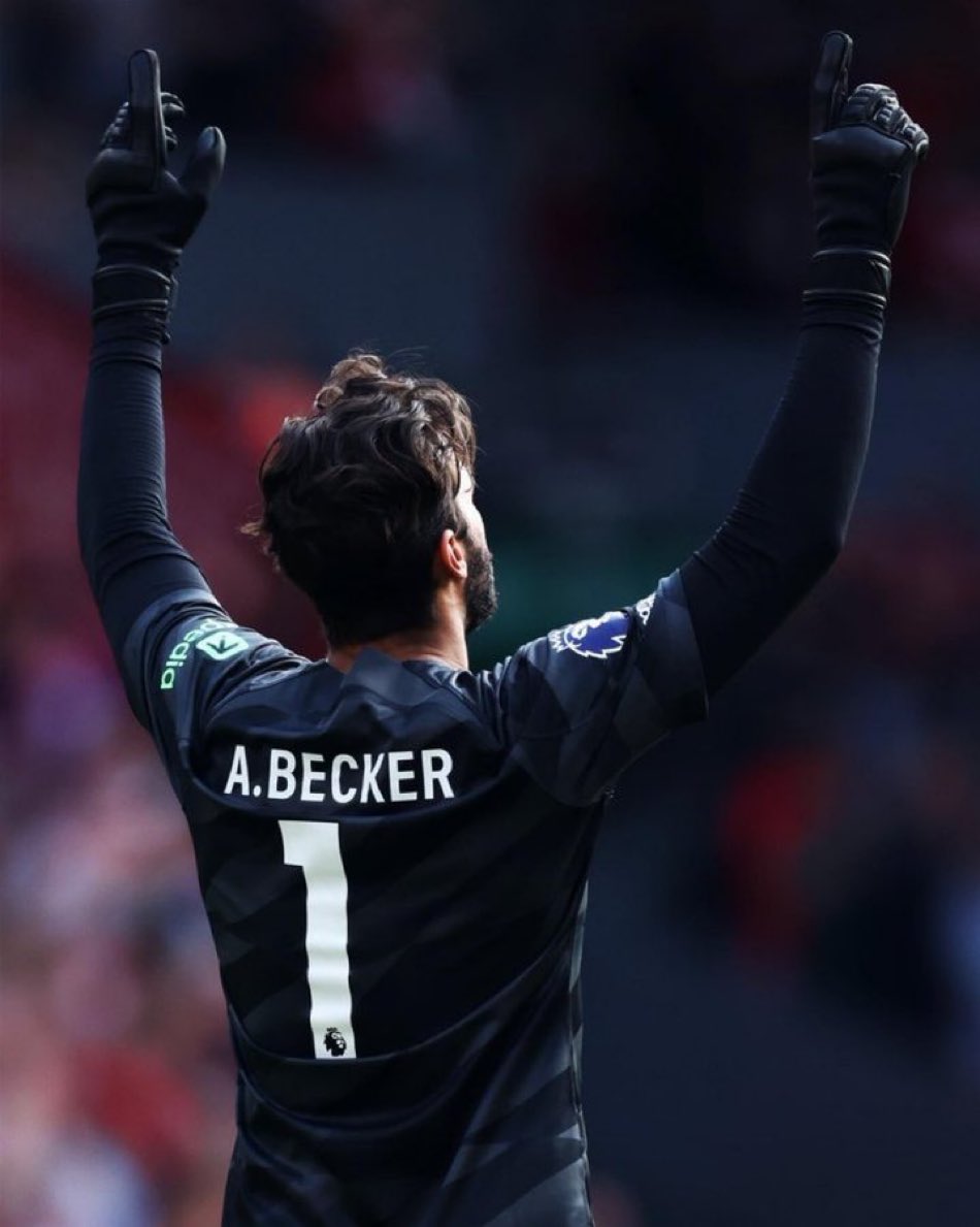 idextratime's tweet photo. THE BEST GOALKEEPER IN THE PREMIER LEAGUE. https://t.co/aNDLP1mZae