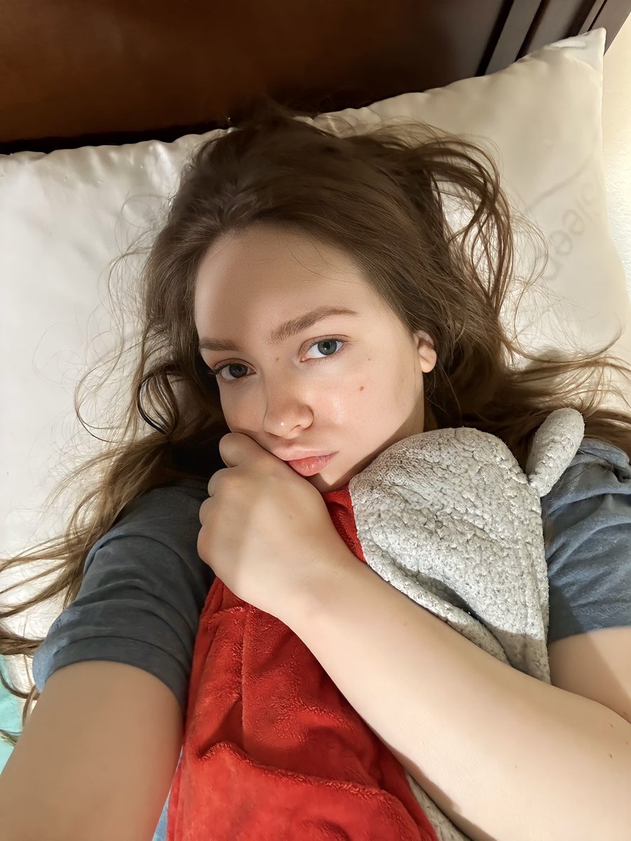 maaaaals's tweet photo. Mini Life update-
I had my thyroid removed because it was doing more harm than good to my body. Hopefully I can start to feel better, but man it’s been a rough couple of years.
I am now recovering at home, in my bed, for a good couple of weeks. https://t.co/VDJqj5lKnk