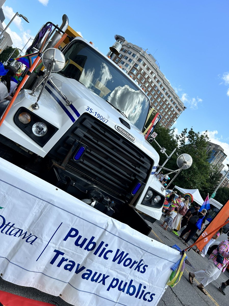 Happy #CapitalPride Ottawa 🌈