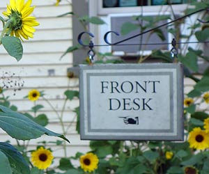 vtlivingcom's tweet image. Vermont Inns for Autumn Travel @NELivingUS vtliving.com/lodging/inns/ #vermontinns #vtinns #innstravel #innstay #innkeeping #innlover #innvacation #inns #bedbreakfast #inntopia #inngarden #inncouple #innbreakfast #airbnb