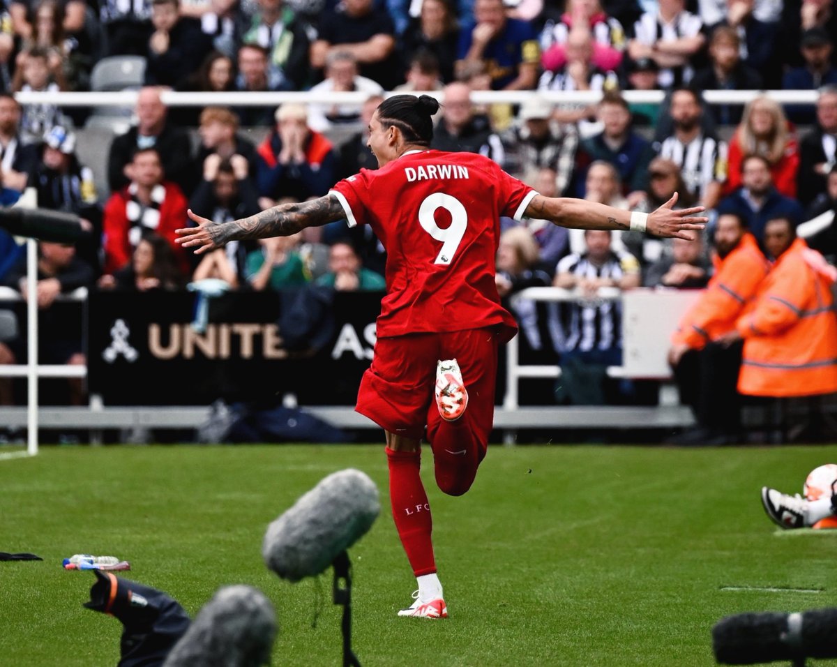 AnythingLFC_'s tweet photo. Darwin Nunez, Liverpool's Number 9 https://t.co/3LLT1OkHTy