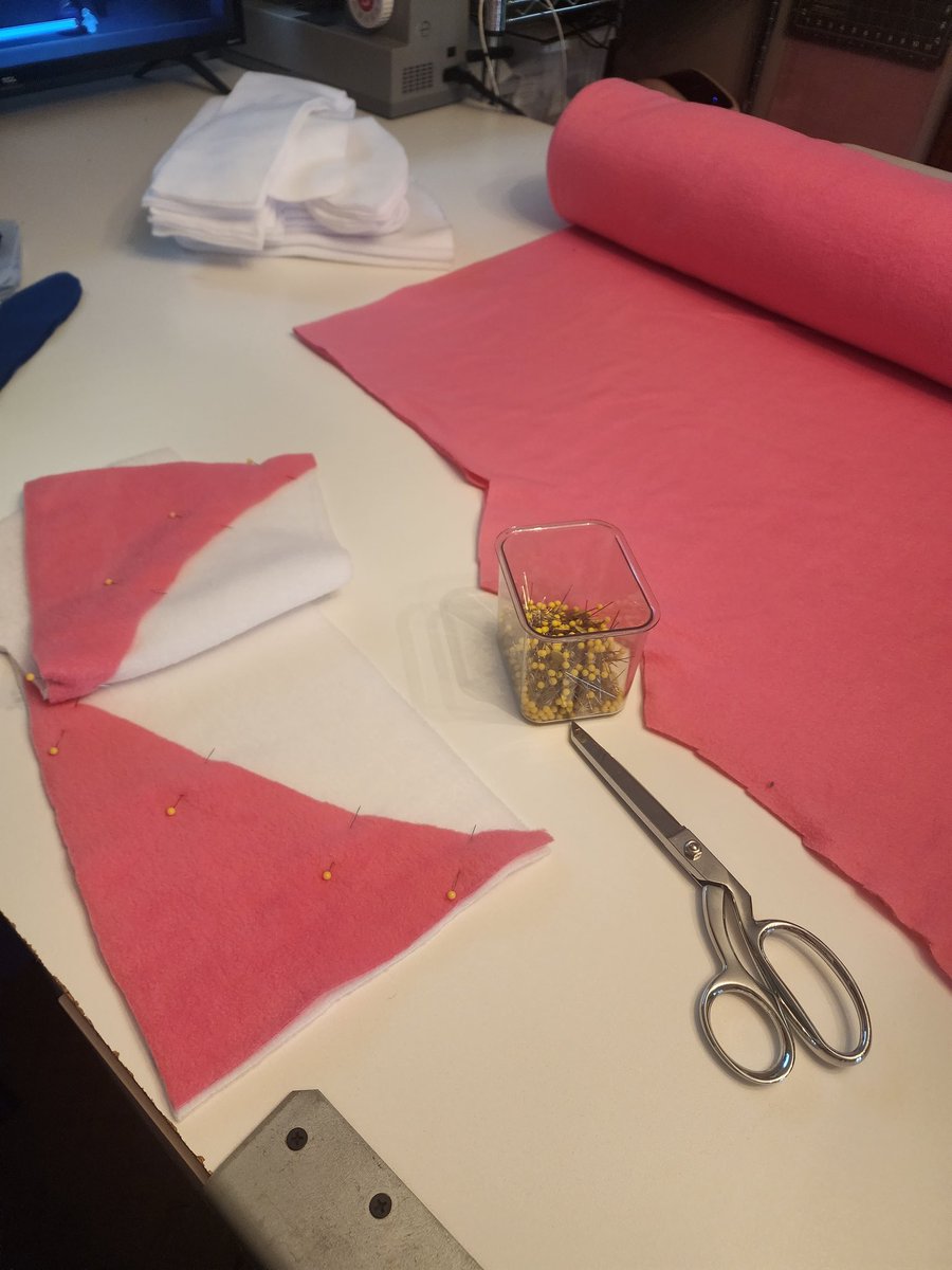 #sewingsunday we're currently working on an Intertwining Hoodie order!

What are you working on this week? 🪡

#sewing #smallbusiness #kigus #pokemoncosplay #sylveon