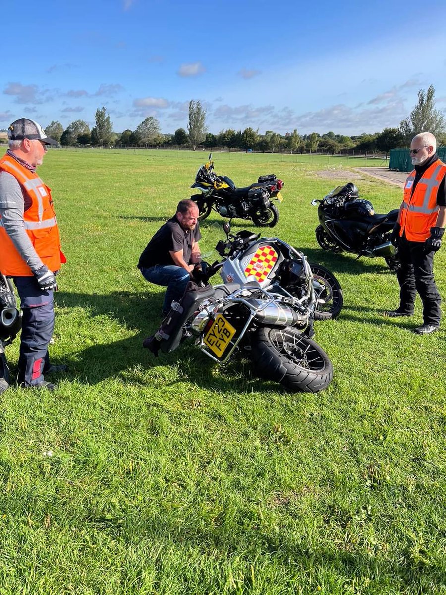 RKMCEngland4's tweet photo. Great day at North Weald Airfield with the @ECFRS @EssexFireBike team, learning new riding skills & making new friends!
Advanced training provided to motorcyclists by the #FireBike team makes a major contribution to improved #RoadSafety
#AdvancedMachineSkills #MotorcycleSafety https://t.co/34loRqi1Fc