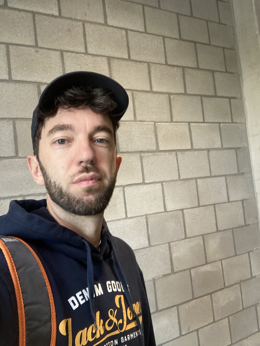 deplantstylist's tweet photo. Started a fitness (gym) journey a month ago!
Any ideas on how to keep your own progress (good apps?) or vegan recipes for recovery?
#gymrat #vegangym #veganrecovery #vegans #gay #gaybelgium #basicfit https://t.co/Mb2KwQZ7Cf