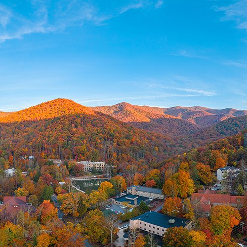SawyerSnider4's tweet photo. After talking with @brittenoli and the coaches with @MontreatXCTF i’m beyond blessed to receive my first offer! 🩶 https://t.co/ruWzFKdIzL