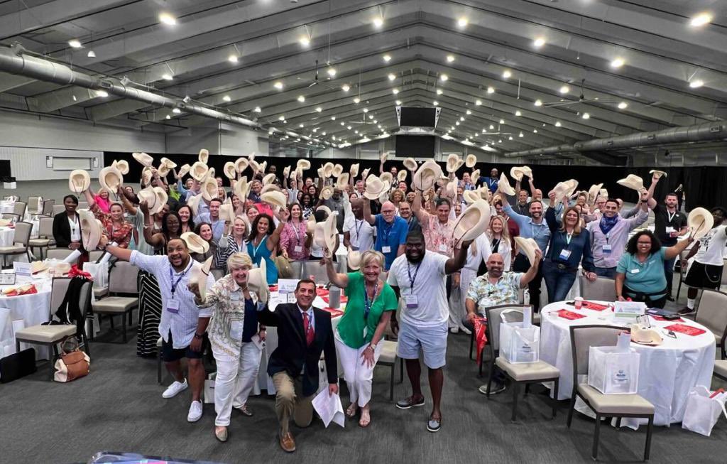 ItsReneeBaker's tweet photo. It was wonderful to see everyone for our @LeadershipFla Summer Leadership Team Retreat this weekend in Ocala, planning for the year ahead. Bonus to see some of my #cornerstoneclass39 #panDEUXmonium classmates. Looking forward to an incredible year ahead with this amazing org. https://t.co/5wk9hQXZBv