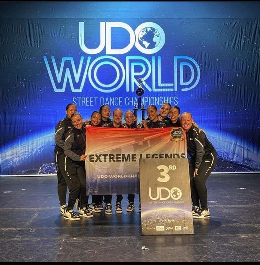 Het dansteam Extreme Legends - bestaande uit leerlingen en oud-leerlingen van <a href="/drajcollege/">dr. Aletta Jacobs College</a> - is derde geworden tijdens het WK in Engeland. We zijn trots!