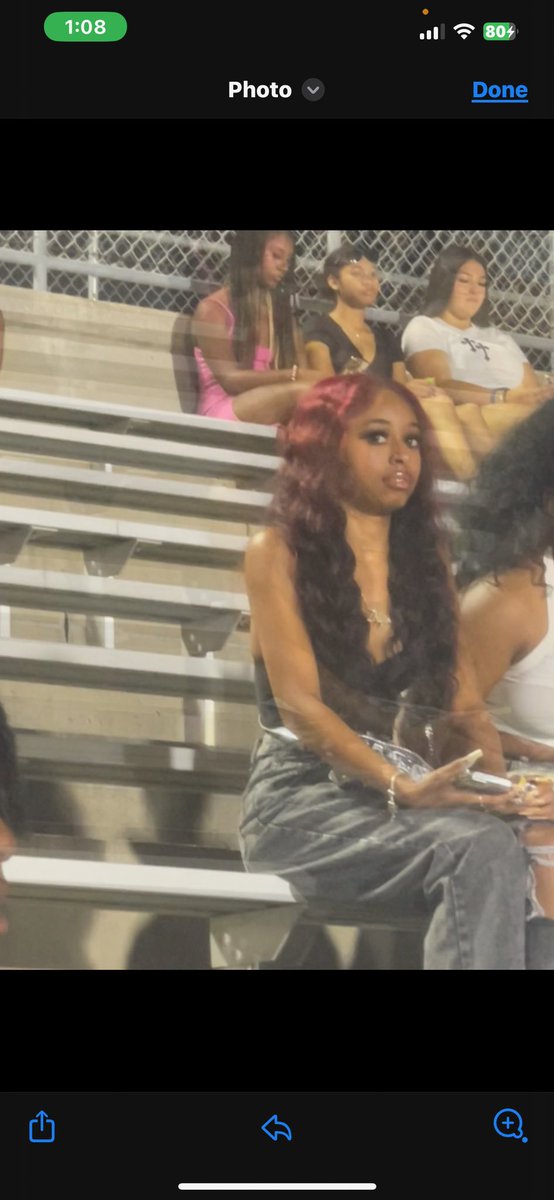 me when i see smb being friendly w my ho at a game