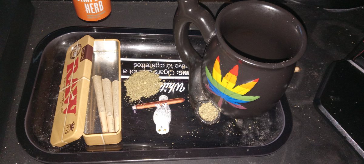 4_DUBB's tweet photo. SUNDAY VIBES IN DA K.O.C DILLY DILLY #URLTVDOT #caffeinetv #SM13 #RESPAWNRecruits https://t.co/PnkFIAgG8s https://t.co/Y1tHgPkBzt