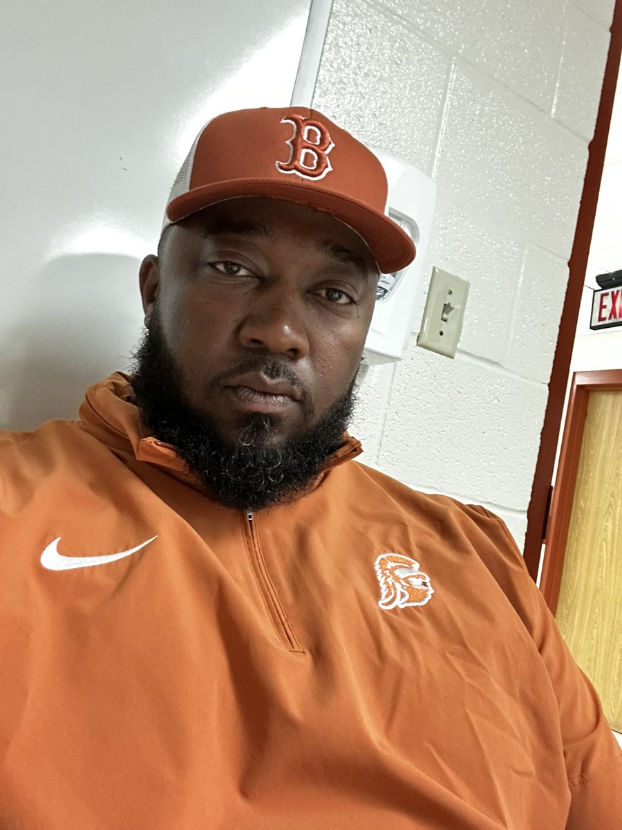 Coach Bogany (Larry Jr.) tweet media