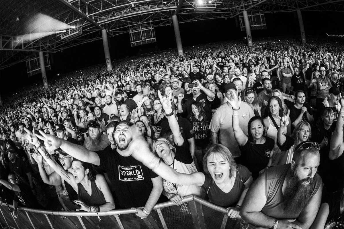 Nickelback's tweet image. Ready to kick off the second leg of tour! Tag your concert buddy and Get Rollin’ 🎫

📸 : @thiehle