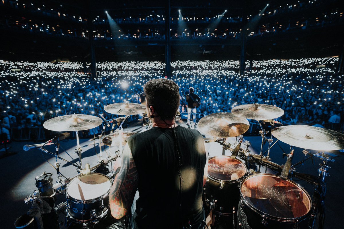 Nickelback's tweet image. Ready to kick off the second leg of tour! Tag your concert buddy and Get Rollin’ 🎫

📸 : @thiehle
