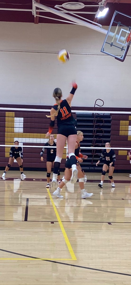 Beloit High Volleyball tweet media