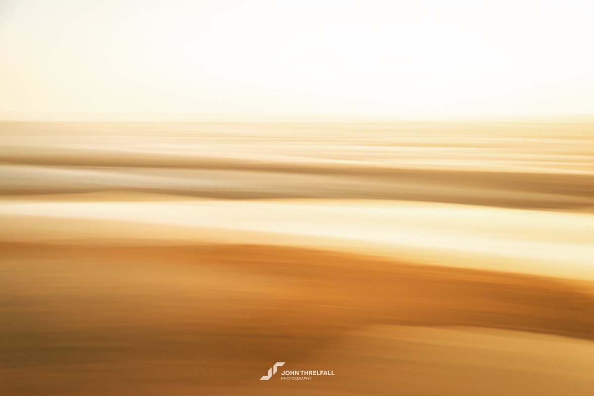 Something a little different, ICM (Intentional Camera Movement) over St.Anne’s beach for a more abstract approach

#icm #icmphotography #intentionalcameramovement #stannes #beach