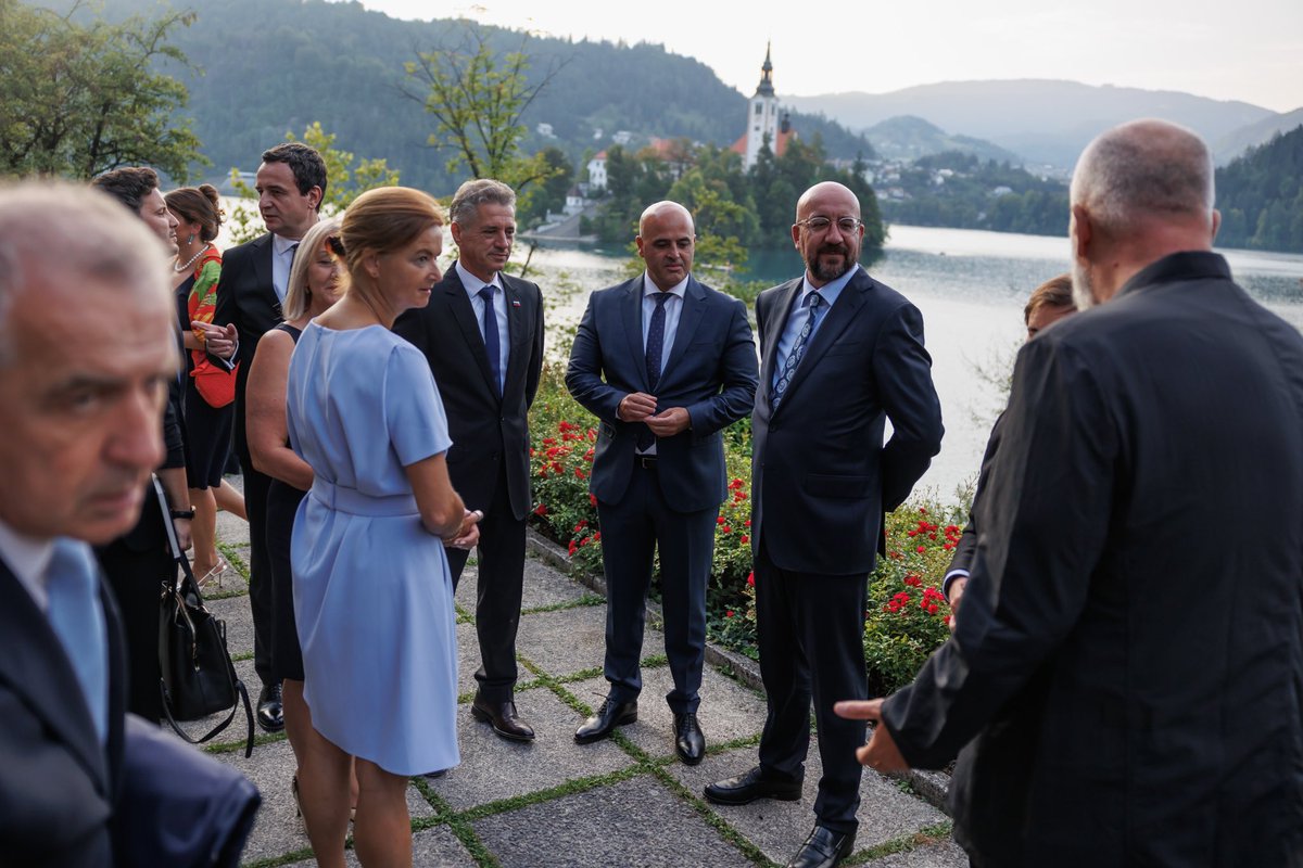 Vlada Republike Slovenije (@vladars) on Twitter photo 🇸🇮🇪🇺 Prime Minister Golob is hosting a working dinner with the leaders of the Western Balkans and EUCO president <a href="/CharlesMichel/">Charles Michel</a>. The main themes are the challenges of the EU enlargement to the Western Balkans. <a href="/SLOtoEU/">Slovenia to the EU</a> <a href="/SLOinBIH/">Slovenia in BIH</a> <a href="/SLOinSRB/">Slovenia in Serbia</a> <a href="/SLOinMNE/">Slovenia in Montenegro</a> @SLOinMK <a href="/MBenedejcic/">Minca Benedejčič</a> <a href="/SLOinALB/">Slovenia in Albania</a> 🇸🇮🇪🇺 Prime Minister Golob is hosting a working dinner with the leaders of the Western Balkans and EUCO president <a href="/CharlesMichel/">Charles Michel</a>. The main themes are the challenges of the EU enlargement to the Western Balkans. <a href="/SLOtoEU/">Slovenia to the EU</a> <a href="/SLOinBIH/">Slovenia in BIH</a> <a href="/SLOinSRB/">Slovenia in Serbia</a> <a href="/SLOinMNE/">Slovenia in Montenegro</a> @SLOinMK <a href="/MBenedejcic/">Minca Benedejčič</a> <a href="/SLOinALB/">Slovenia in Albania</a>