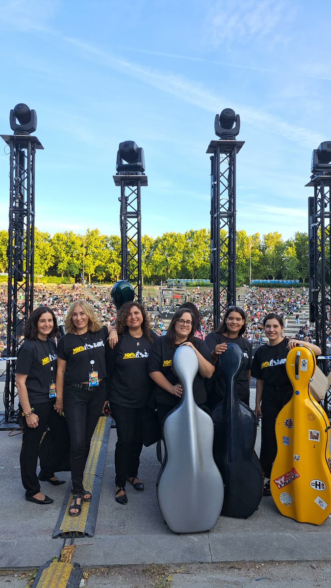 MadridDestino's tweet photo. 100 Cellos es un ensemble de violonchelistas nacido gracias a una idea de Giovanni Sollima y Enrico Melozzi, y que clausurará esta edición 2023 de los #VeranosdelaVilla en el
 📍Auditorio del Parque Enrique Tierno Galván. https://t.co/JLUt1lPnoT