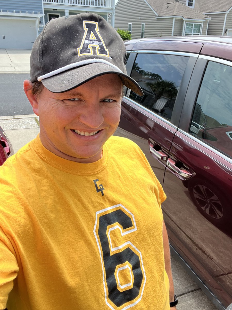 AppStateAlum05's tweet photo. 6 days to go until @AppState_FB ! @HouseUnited2 @Cam_Peoples6 #AppStateNation #AppStateNation https://t.co/E3dSXSxjeB