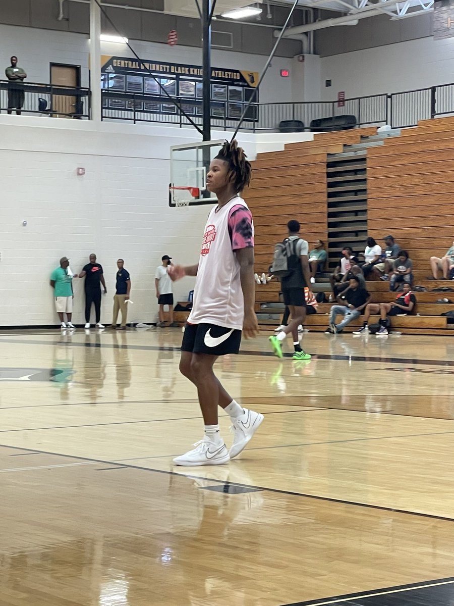 Proven Prospects (@proven_prospect) on Twitter photo 2024 6’2” G Laz Mason (<a href="/ayelazz/">Laz Mason✍🏼</a>) is showing he’s one of the best distributors and shot creators in his class. Came out scoring the first 8 points with a pair of 3’s and beating his defender to the rim. 2024 6’2” G Laz Mason (<a href="/ayelazz/">Laz Mason✍🏼</a>) is showing he’s one of the best distributors and shot creators in his class. Came out scoring the first 8 points with a pair of 3’s and beating his defender to the rim.
