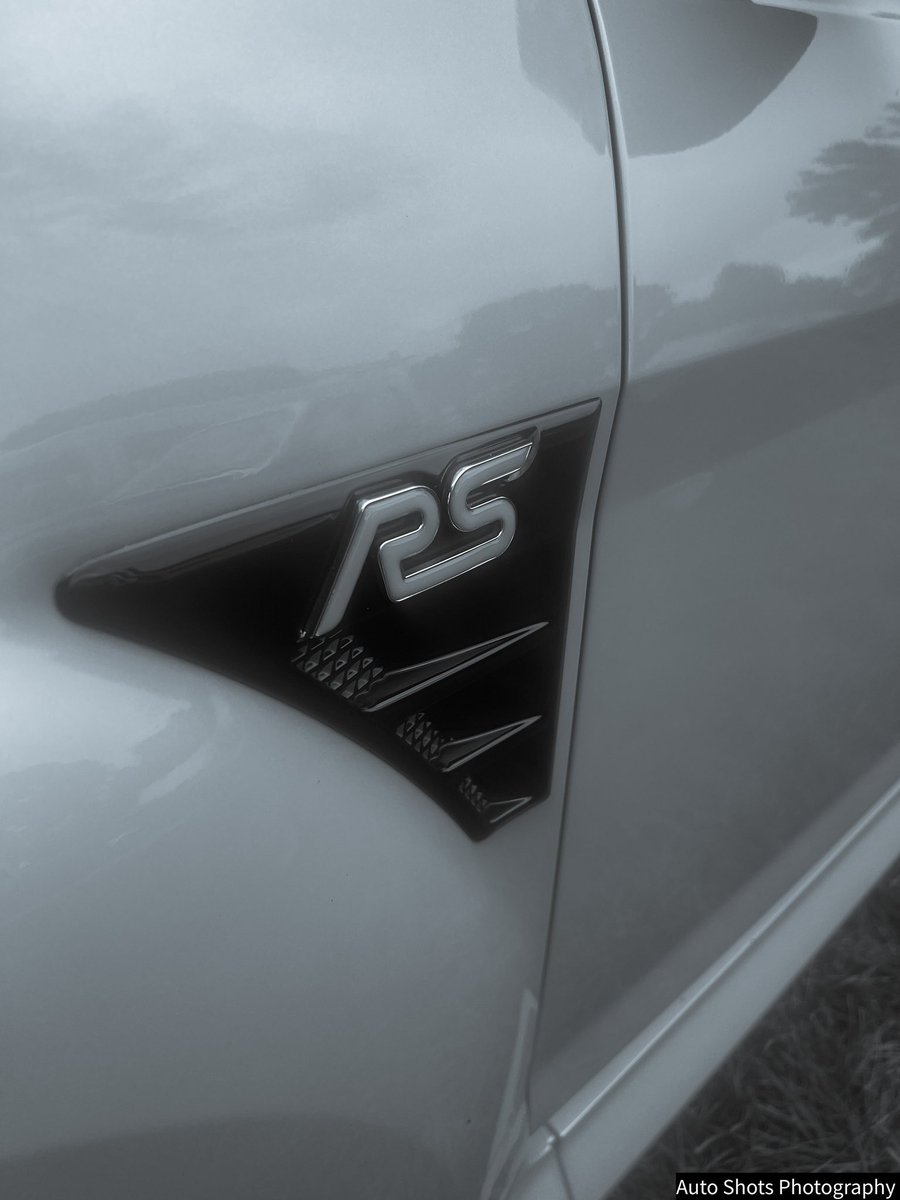 AutoShotsPhotos's tweet photo. Ford Focus RS

#focusrs #ford #mk #focusst #rs #fordperformance #fordfocus #focus #st #focusrsmk #fordfocusrs #hothatch #focusmk #fastford #carsofinstagram #fordracing #ecoboost #turbo #fiestast #fordfocusst #cars #carporn #fordsofinstagram #fordrs #mountune #car #fordst #gt https://t.co/oOGaP3MHXU